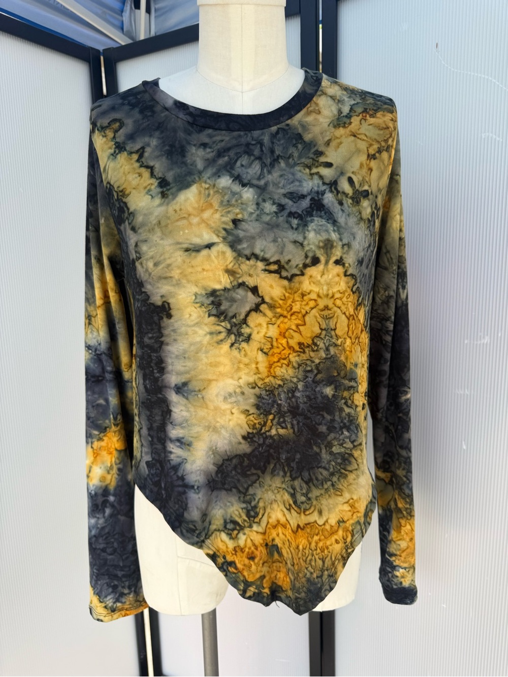 Mega Line Women's Long Sleeve Tie-Dye Set in Yellow and Black
